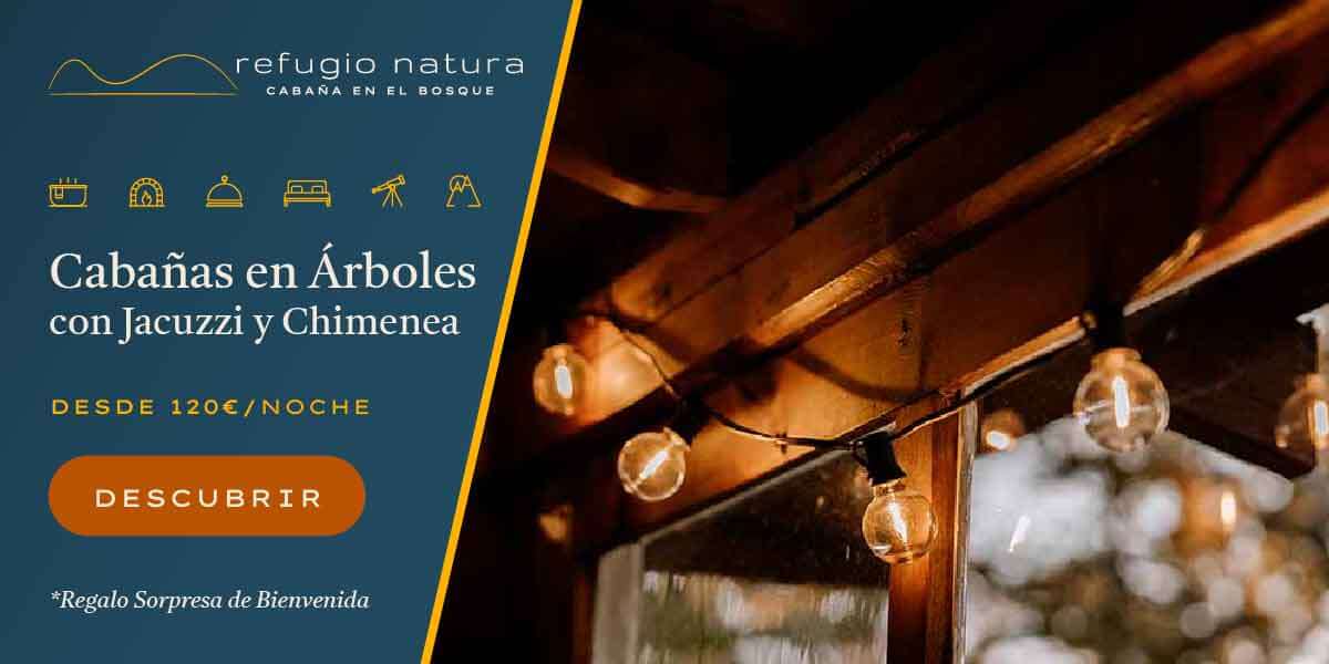 Las luces cálidas de ambiente que se encuentran en las cabañas en árboles